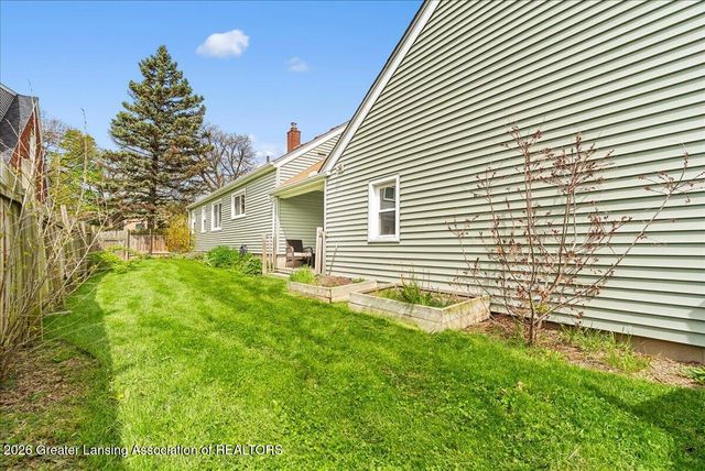 2800 Fernwood Avenue, Lansing, MI 48912
