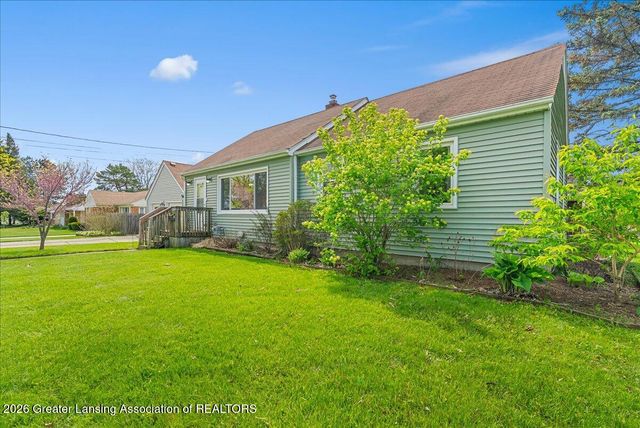 2800 Fernwood Avenue, Lansing, MI 48912