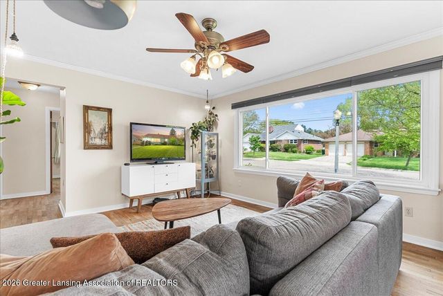 2800 Fernwood Avenue, Lansing, MI 48912