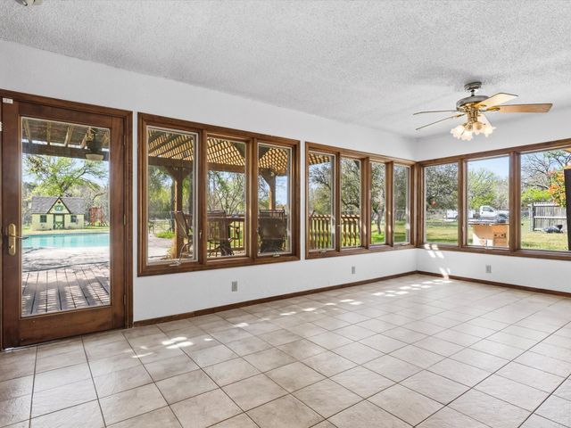 408 Canyon Trail Road, Weatherford, TX 76087