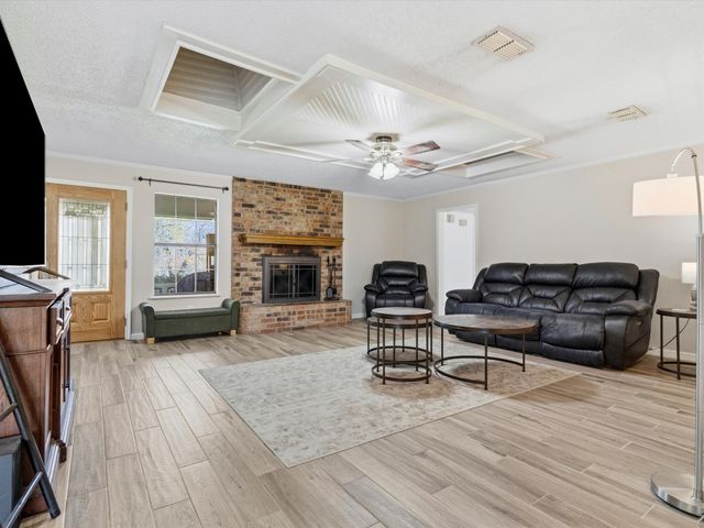 408 Canyon Trail Road, Weatherford, TX 76087