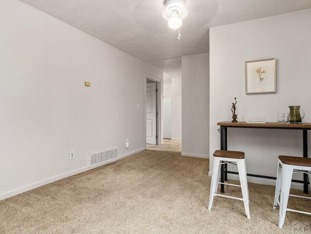 1423 E River St, Pueblo, CO 81001