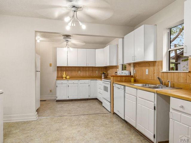 1423 E River St, Pueblo, CO 81001