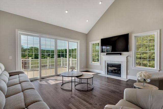 51 Cape Club Drive, Sharon, MA 02067
