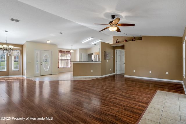 12108 Harris Hawk Road, Weeki Wachee, FL 34614