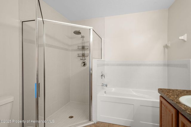 12108 Harris Hawk Road, Weeki Wachee, FL 34614