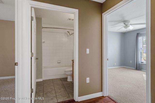 12108 Harris Hawk Road, Weeki Wachee, FL 34614