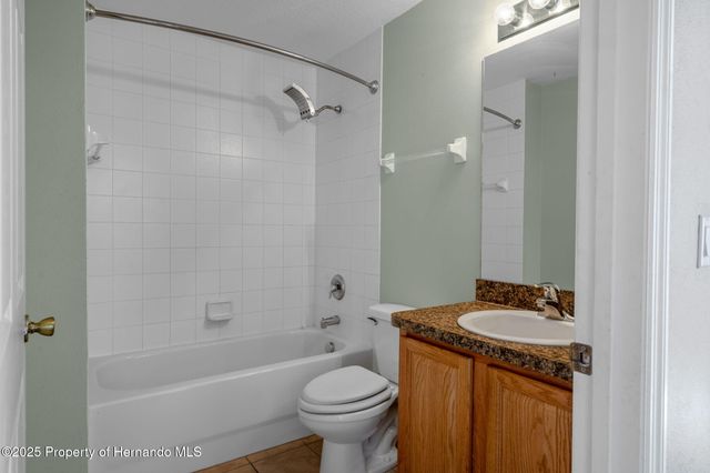 12108 Harris Hawk Road, Weeki Wachee, FL 34614