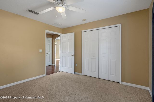 12108 Harris Hawk Road, Weeki Wachee, FL 34614