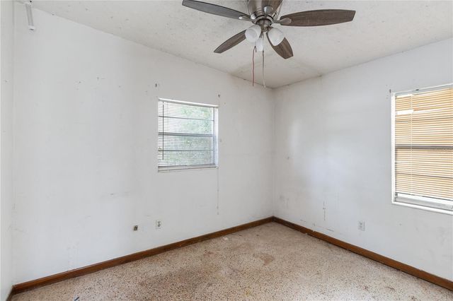 8706 EDNAM PLACE, Tampa, FL 33604