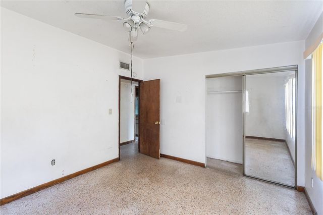 8706 EDNAM PLACE, Tampa, FL 33604