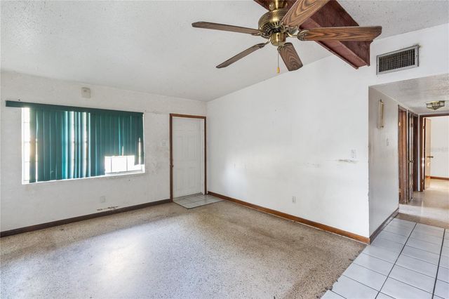 8706 EDNAM PLACE, Tampa, FL 33604