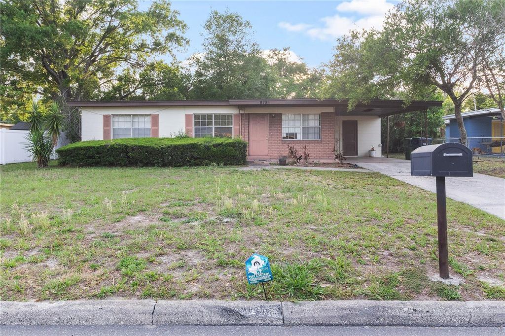 8706 EDNAM PLACE, Tampa, FL 33604