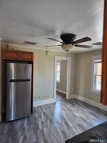 22 Calvin Avenue, Wallingford, CT 06492