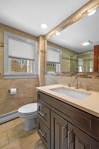 15 Lockwood Ln, Topsfield, MA 01983