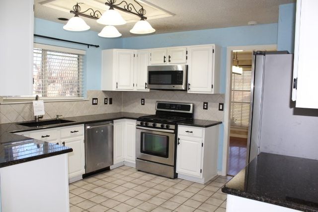 2070 Arena Drive, Lewisville, TX 75067