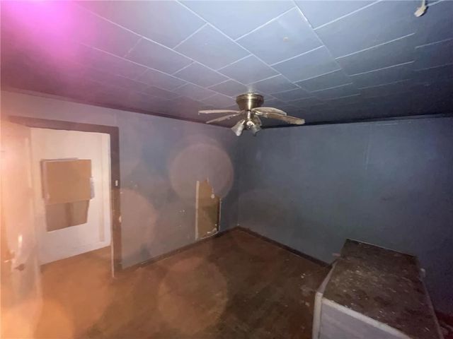 600 E Merriman St, Taft, TX 78387