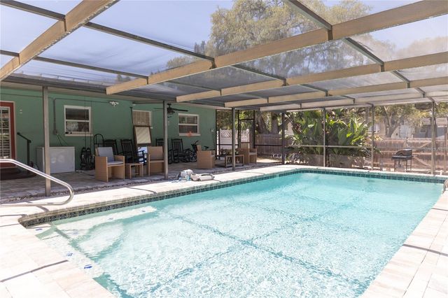 136 MARYLAND AVENUE, Palm Harbor, FL 34683