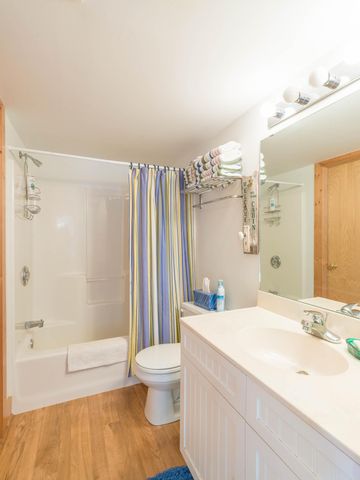 9107 Wilderness Point Road, Brainerd, MN 56401