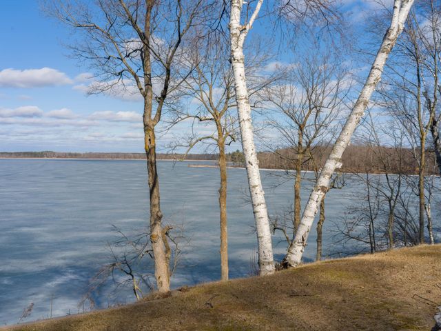 9107 Wilderness Point Road, Brainerd, MN 56401