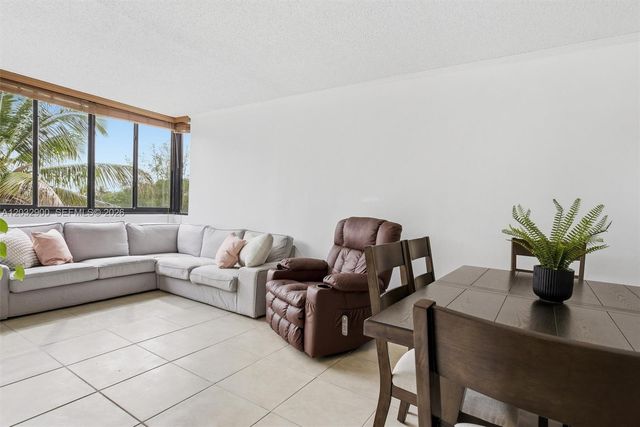 8335 SW 152nd Ave B-411, Miami, FL 33193