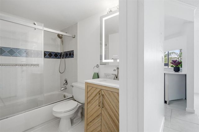 8335 SW 152nd Ave B-411, Miami, FL 33193