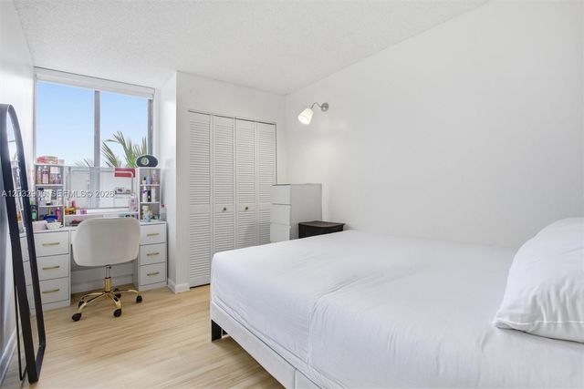 8335 SW 152nd Ave B-411, Miami, FL 33193