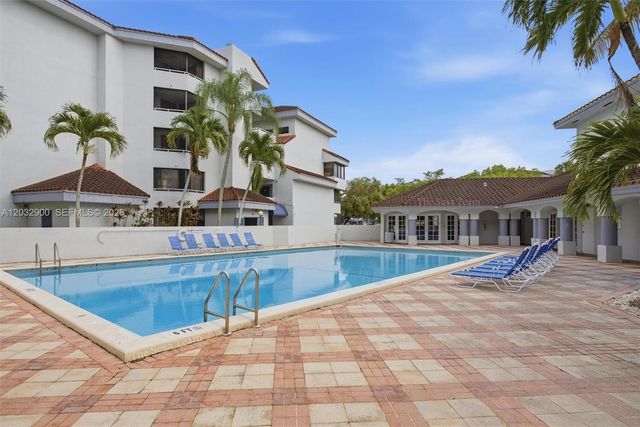8335 SW 152nd Ave B-411, Miami, FL 33193