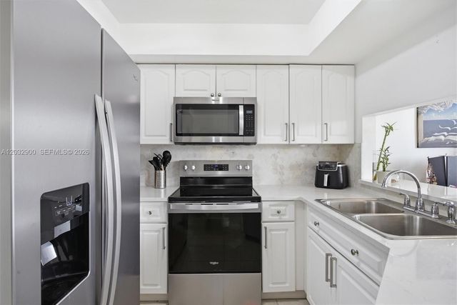 8335 SW 152nd Ave B-411, Miami, FL 33193