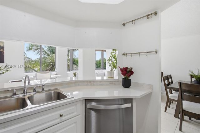 8335 SW 152nd Ave B-411, Miami, FL 33193