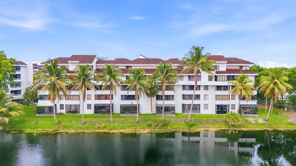 8335 SW 152nd Ave B-411, Miami, FL 33193