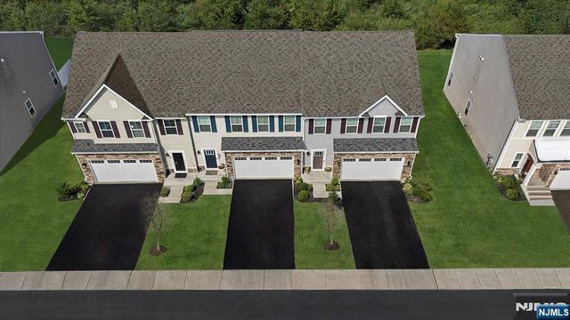 13 Sierra Place, Sparta, NJ 07871