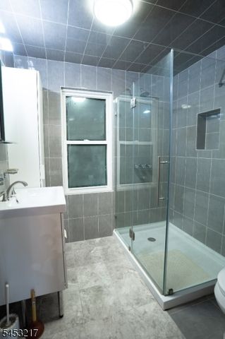 118 Lakeside Dr, Liberty Twp., NJ 07823
