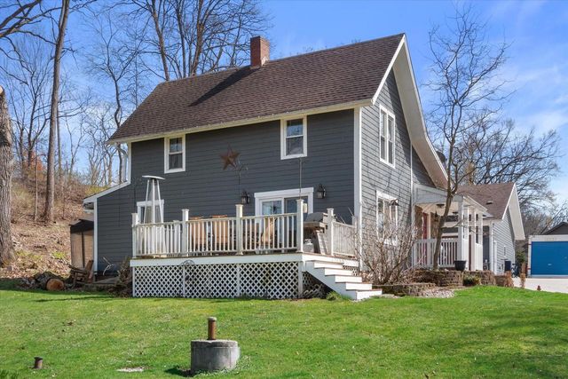 W1689 County Road J, Mukwonago, WI 53149