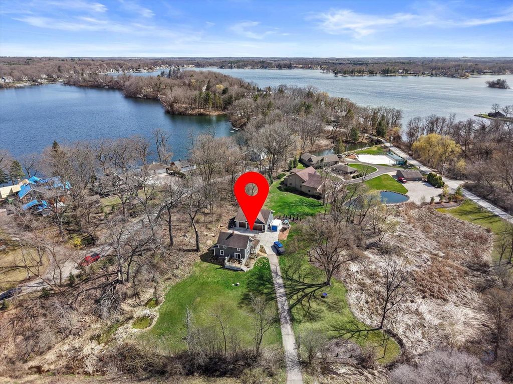 W1689 County Road J, Mukwonago, WI 53149