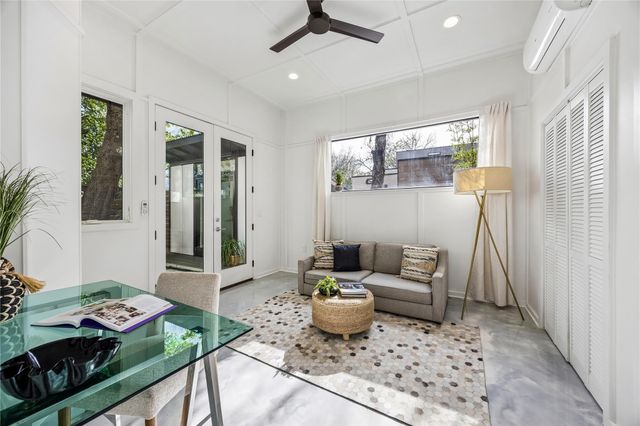 1718 Valeria ST, Austin, TX 78704