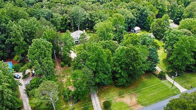 7025 Oakcreek Trace, Cumming, GA 30041