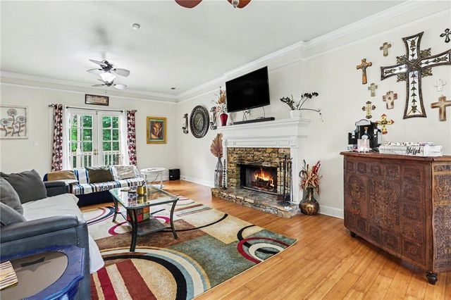 7025 Oakcreek Trace, Cumming, GA 30041