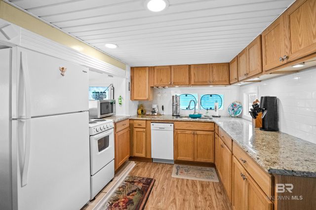 222 Defuniak Loop, Lillian, AL 36549