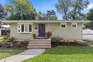 1074 Washtenaw Drive Ne, City Of Grand Rapids, MI 49505