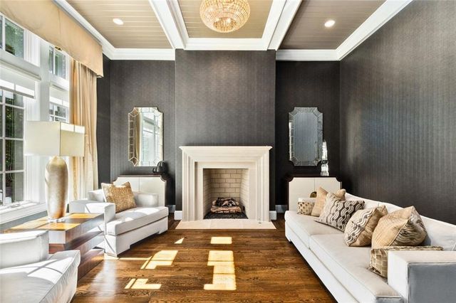475 Heards Ferry, Atlanta, GA 30328