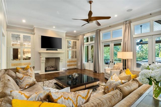 475 Heards Ferry, Atlanta, GA 30328
