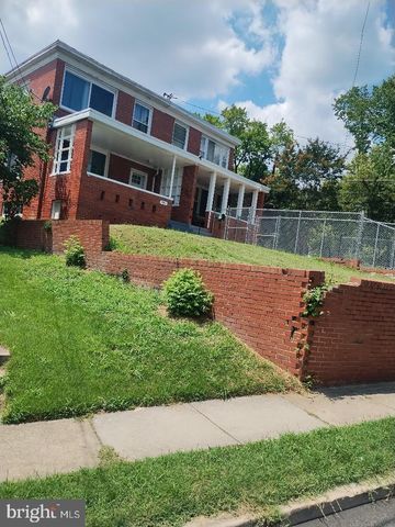 5052 SARGENT RD NE, Washington, DC 20017
