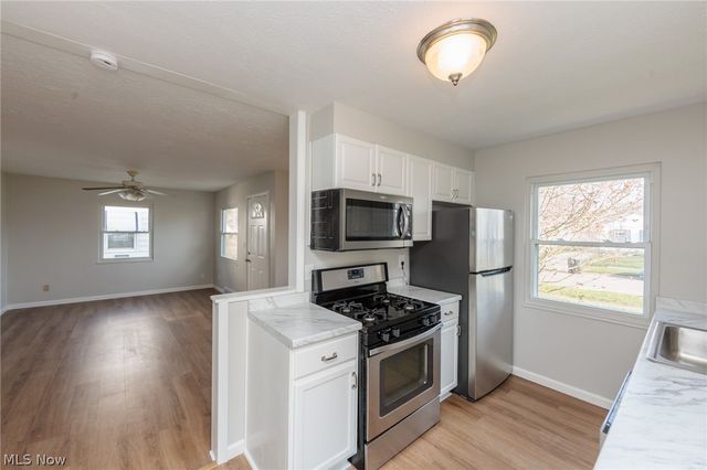 609 Princeton Avenue, Elyria, OH 44035