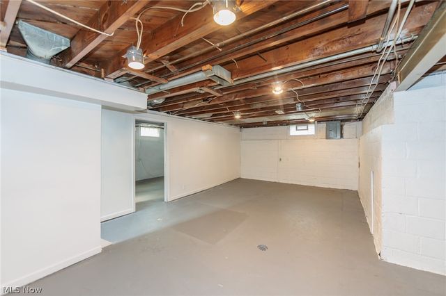 609 Princeton Avenue, Elyria, OH 44035