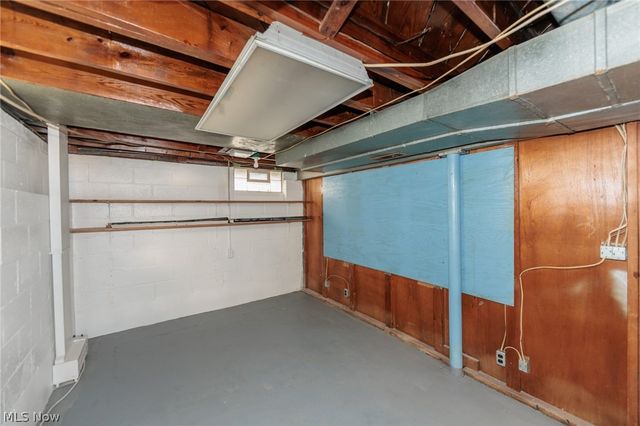 609 Princeton Avenue, Elyria, OH 44035