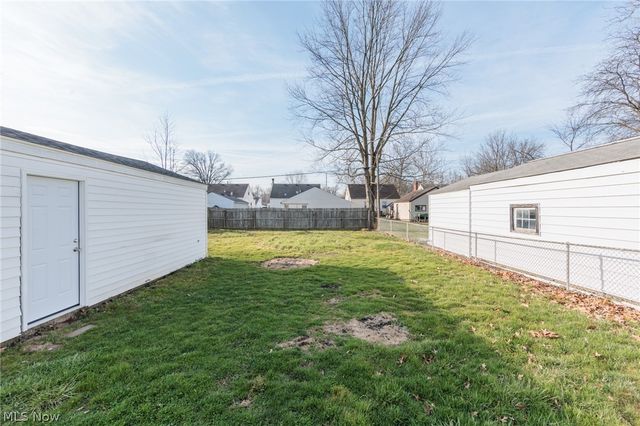 609 Princeton Avenue, Elyria, OH 44035
