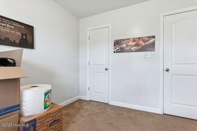 213 Lockwood Court, Hubert, NC 28539