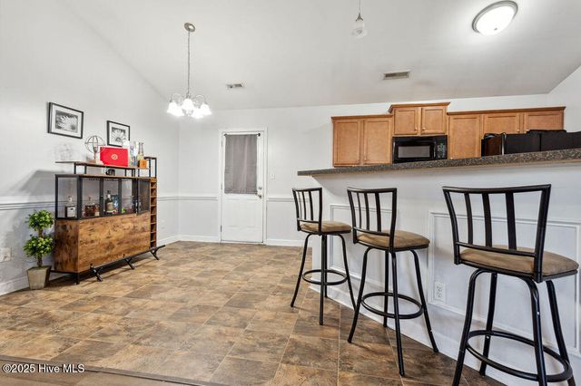 213 Lockwood Court, Hubert, NC 28539