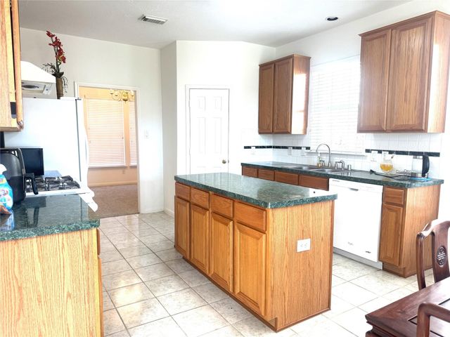 6611 Sunrise Valley Lane, Houston, TX 77083